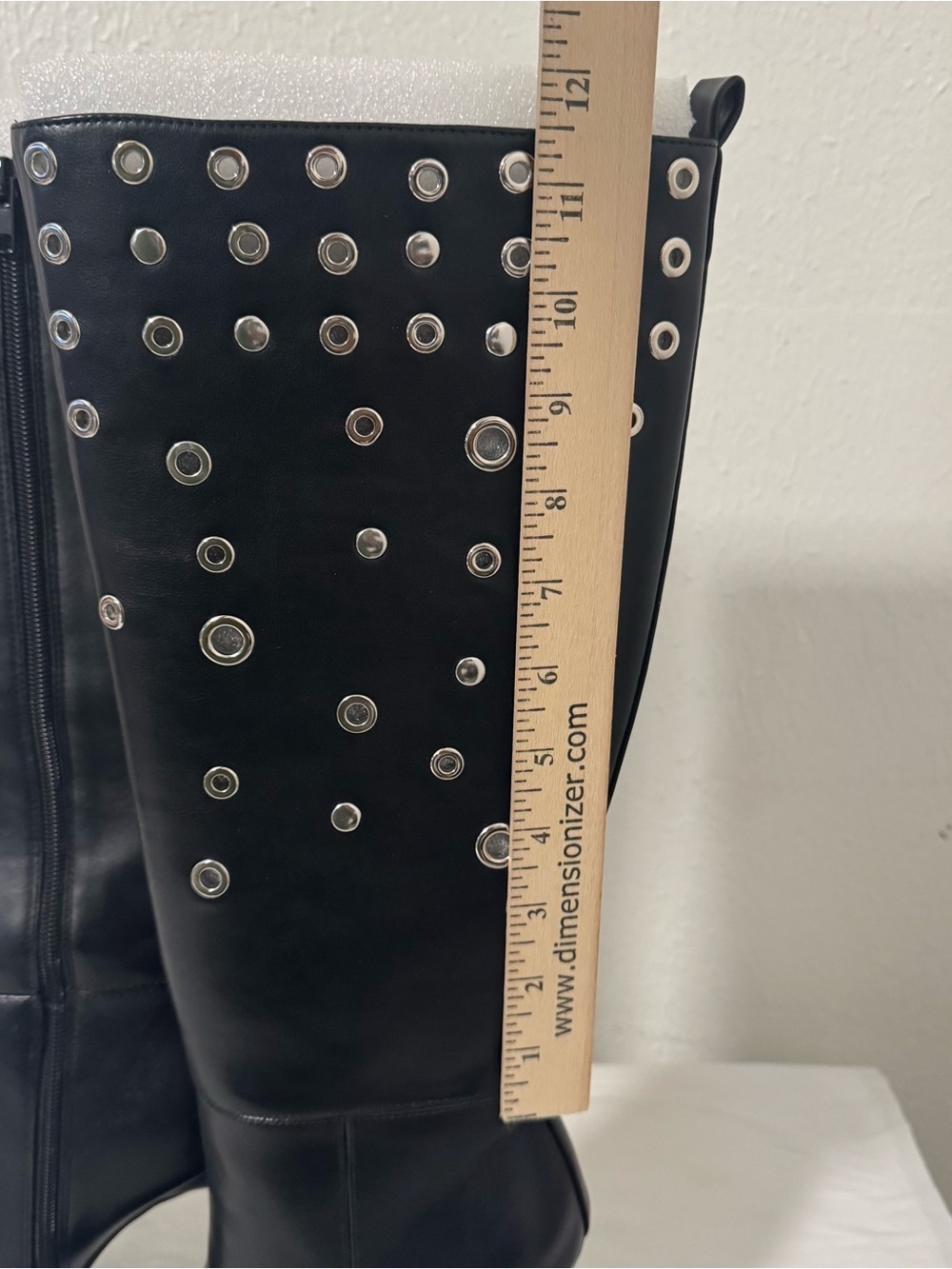 NWOR Women’s Size 5.5 Black Grommet Stud Details Knee-High Stiletto Boots - Picture 4 of 11